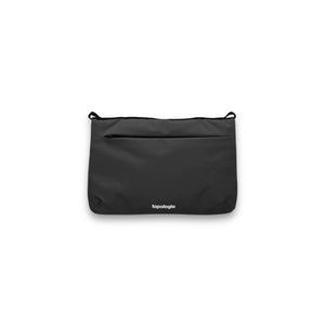 Topologie Wares Bags Flat Sacoche Small Black Tech Sateen